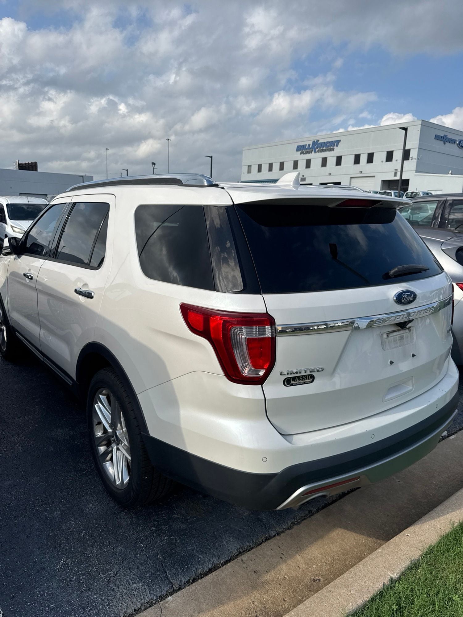 2016 Ford Explorer — interior view
