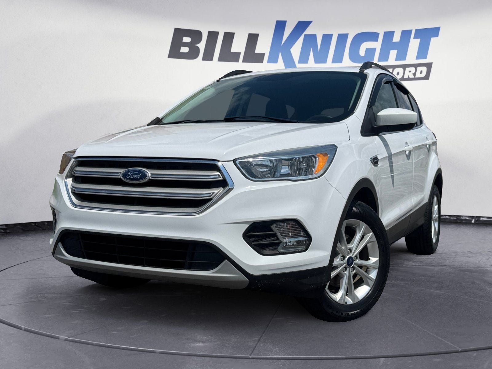 2018 Ford Escape SE in Oxford White — front three-quarter view