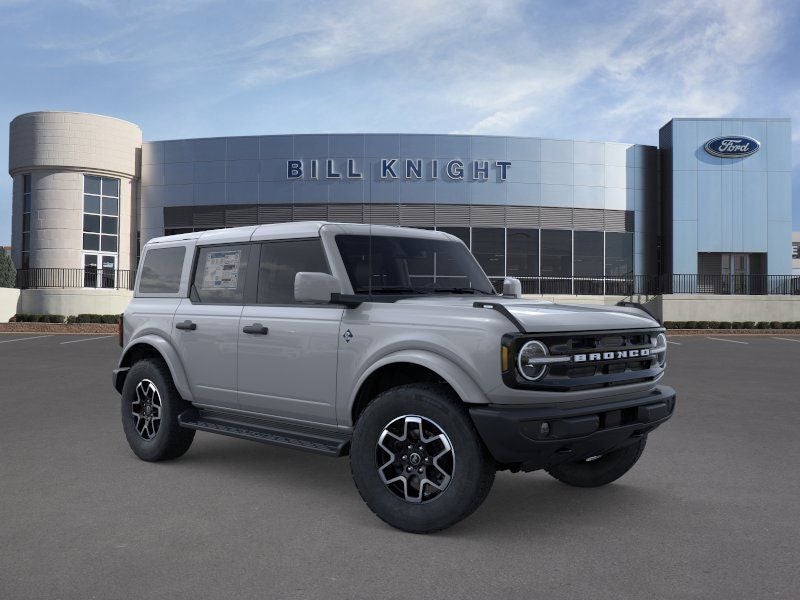 2026 Ford Bronco Outer Banks in Avalanche Gray — front three-quarter view