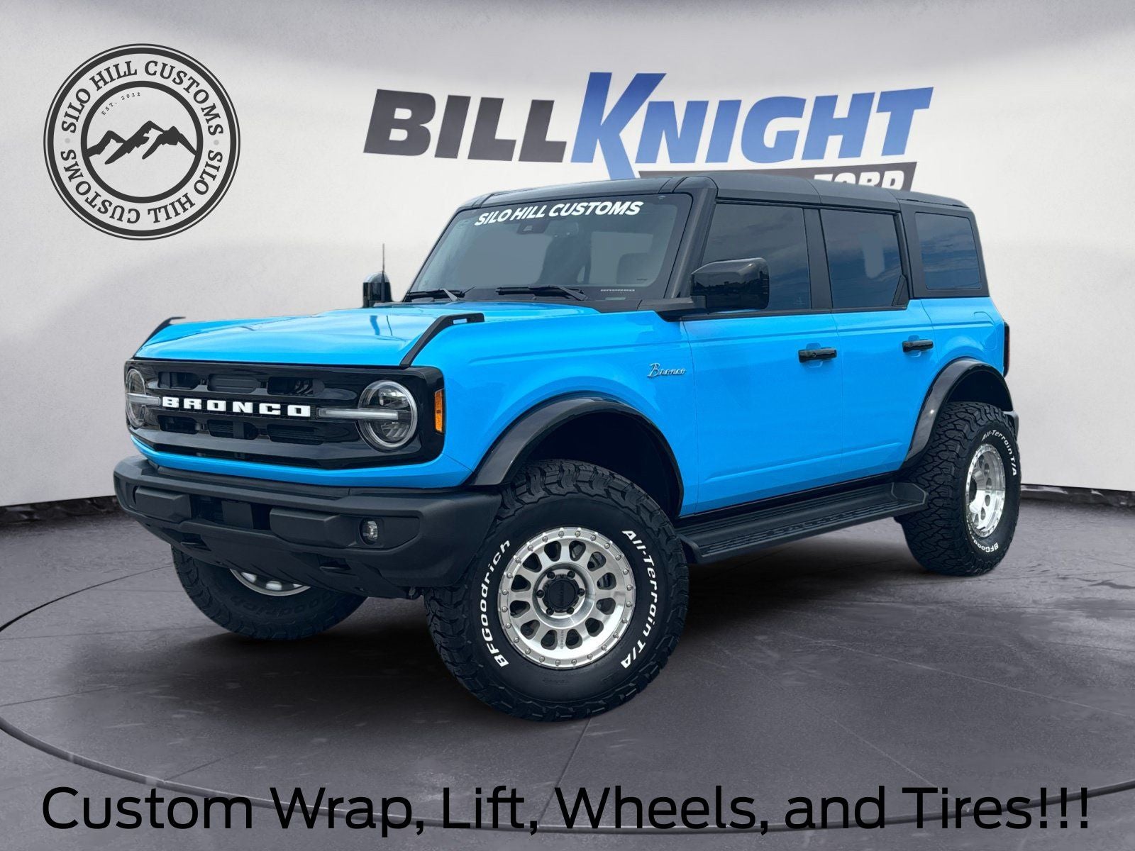 2026 Ford Bronco Outer Banks in Shadow Black — front three-quarter view