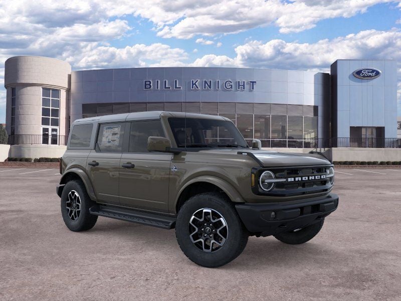 2026 Ford Bronco Outer Banks in Marsh Gray — front three-quarter view