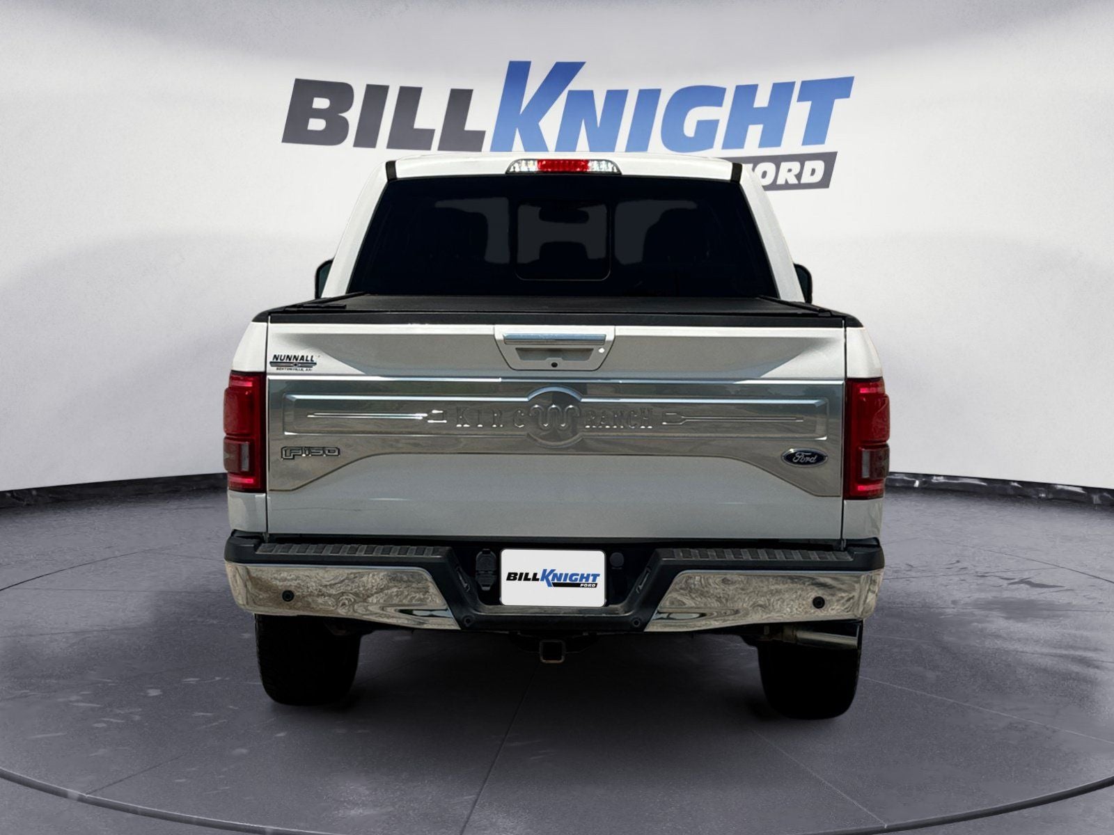 2016 Ford F-150 — interior view