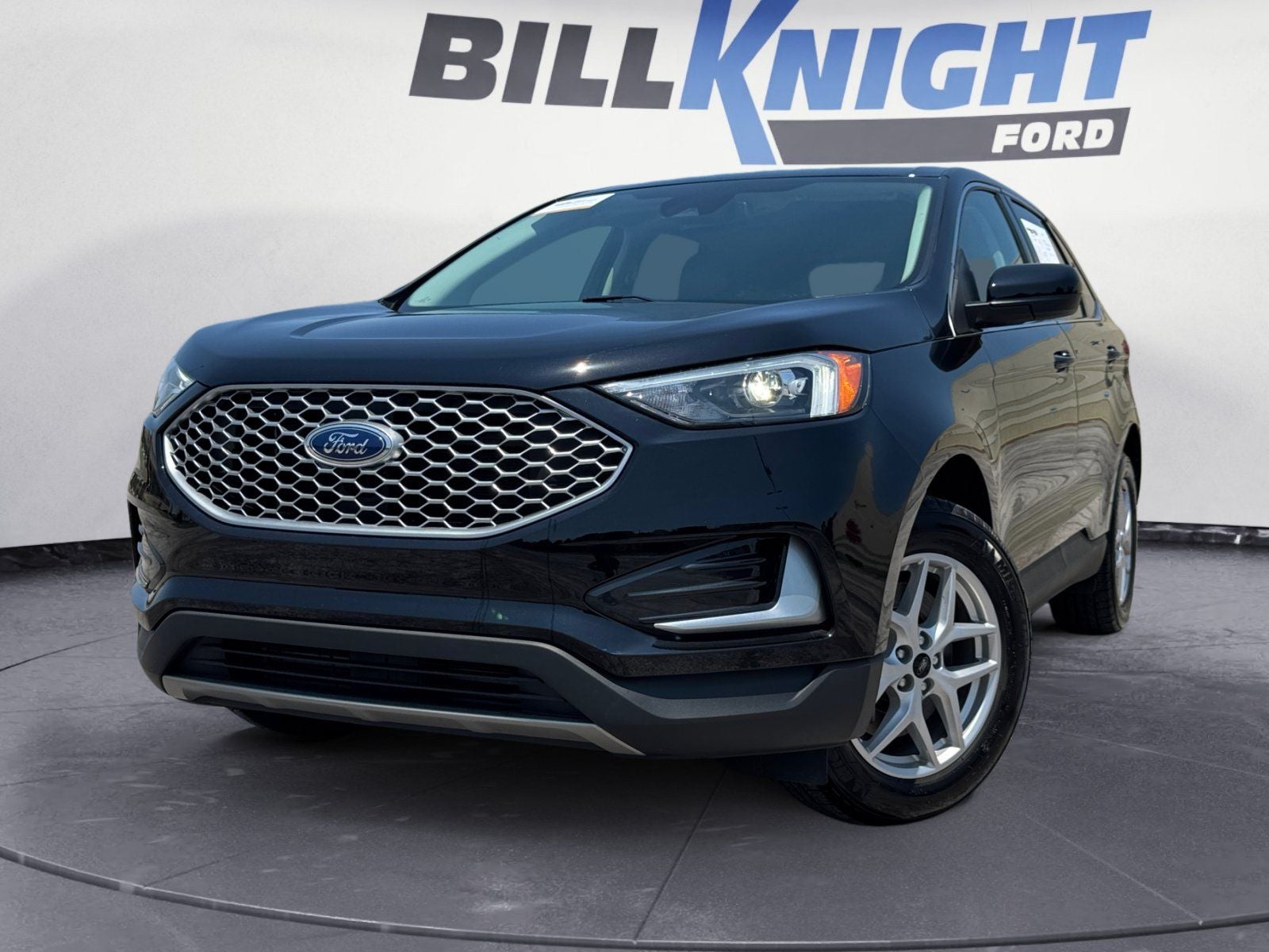 2023 Ford Edge SEL in Black Metallic — front three-quarter view